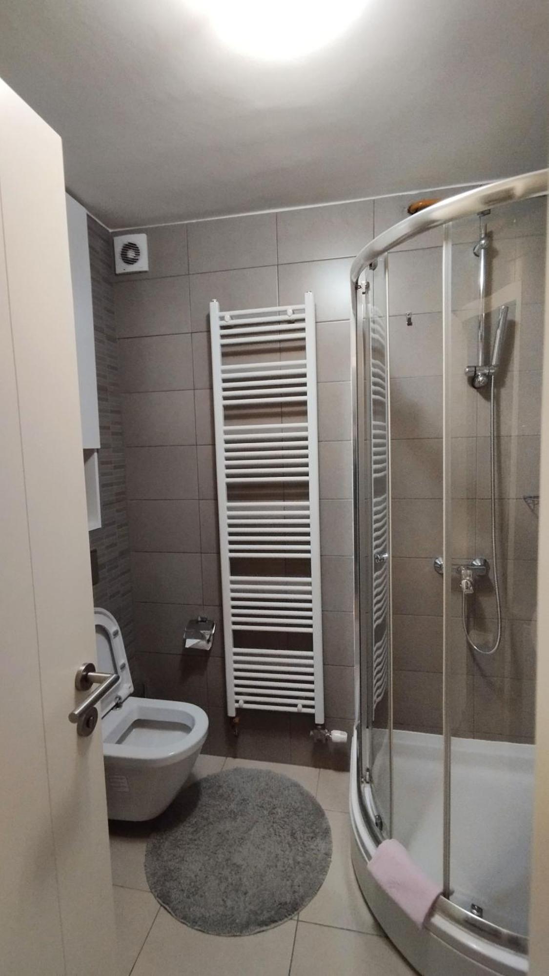 Quiet Apartment In City Center, Free Private Parking Sarajevo Exterior foto