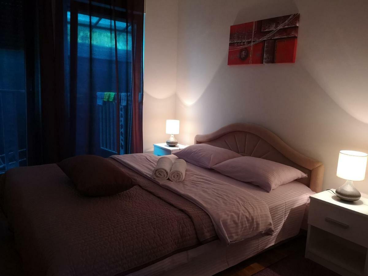 Quiet Apartment In City Center, Free Private Parking Sarajevo Exterior foto
